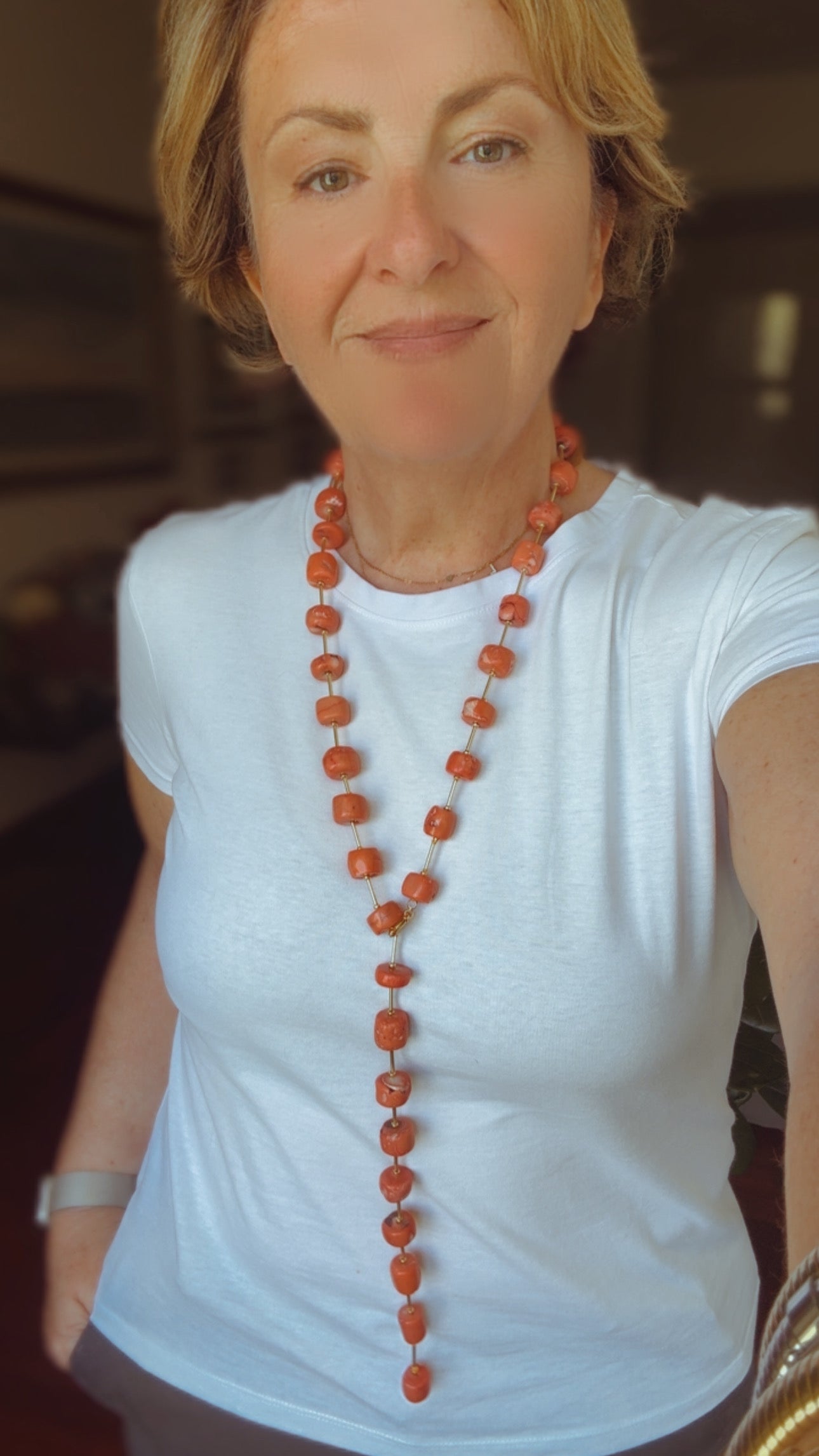 Qui indossata a Cravatta lunga.
Una collana, mille modi di indossarla.