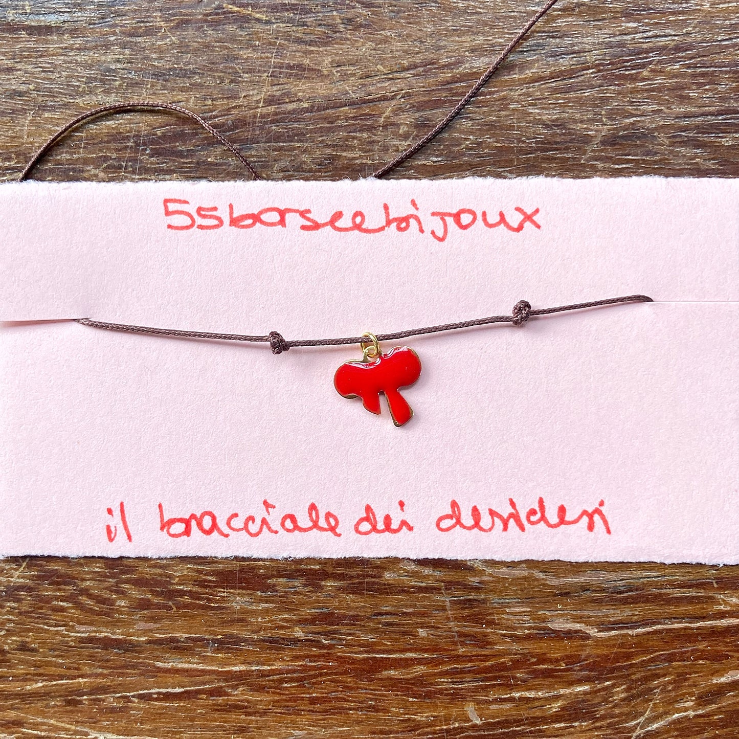 Un bel fiocchetto rosso!